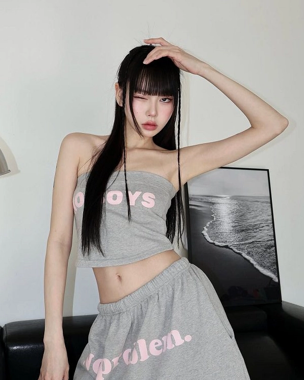 Nét đẹp nhẹ nhàng tự nhiên của thiếu nữ đôi mươi