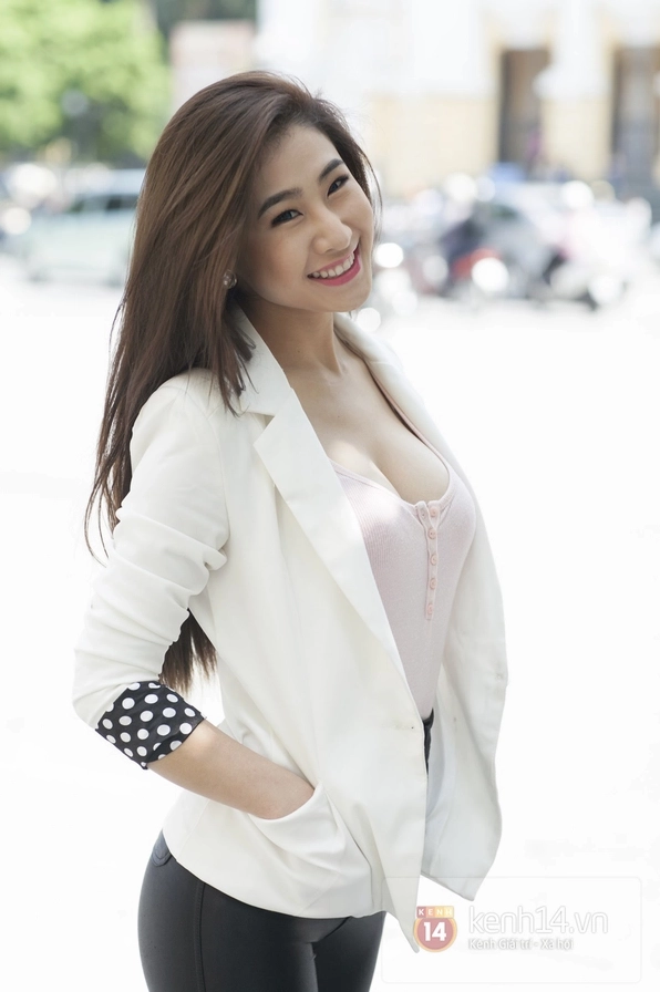 Nhan sắc vạn người mê của DJ Oxy