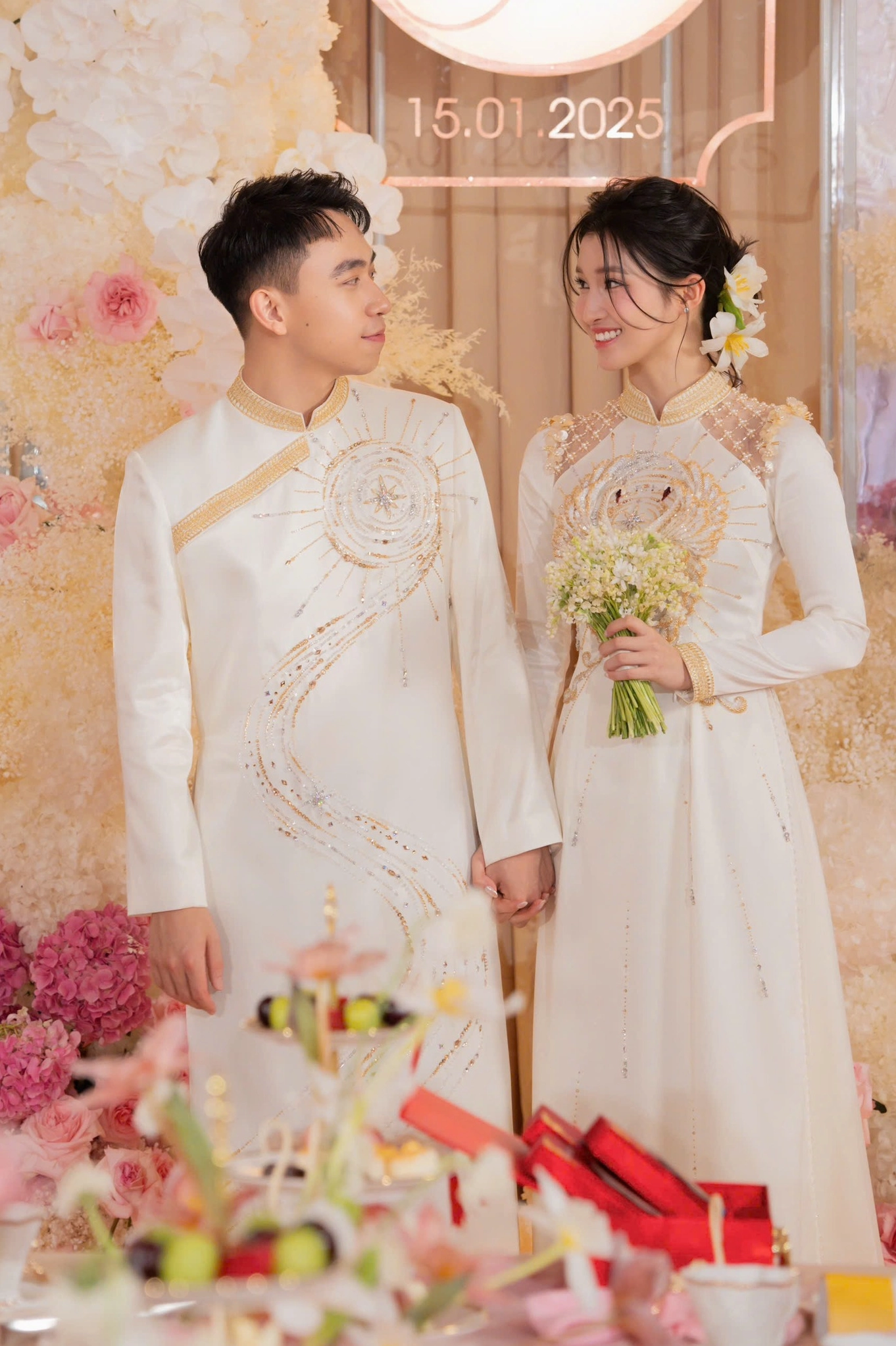 Những khoảnh khắc nhí nhảnh của Phương Nhi cùng bạn bè