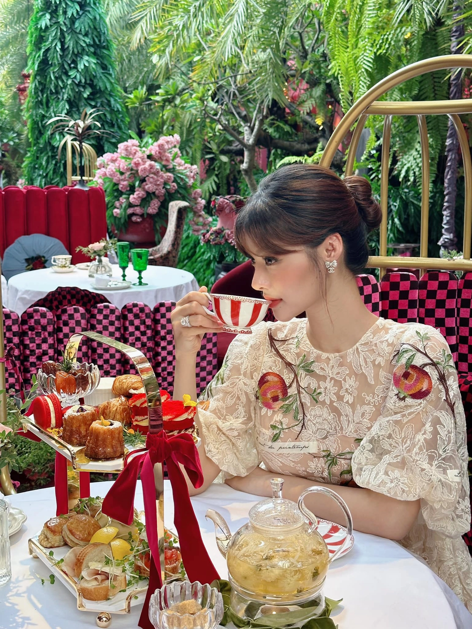 Nụ cười tỏa nắng lan tỏa năng lượng tích cực