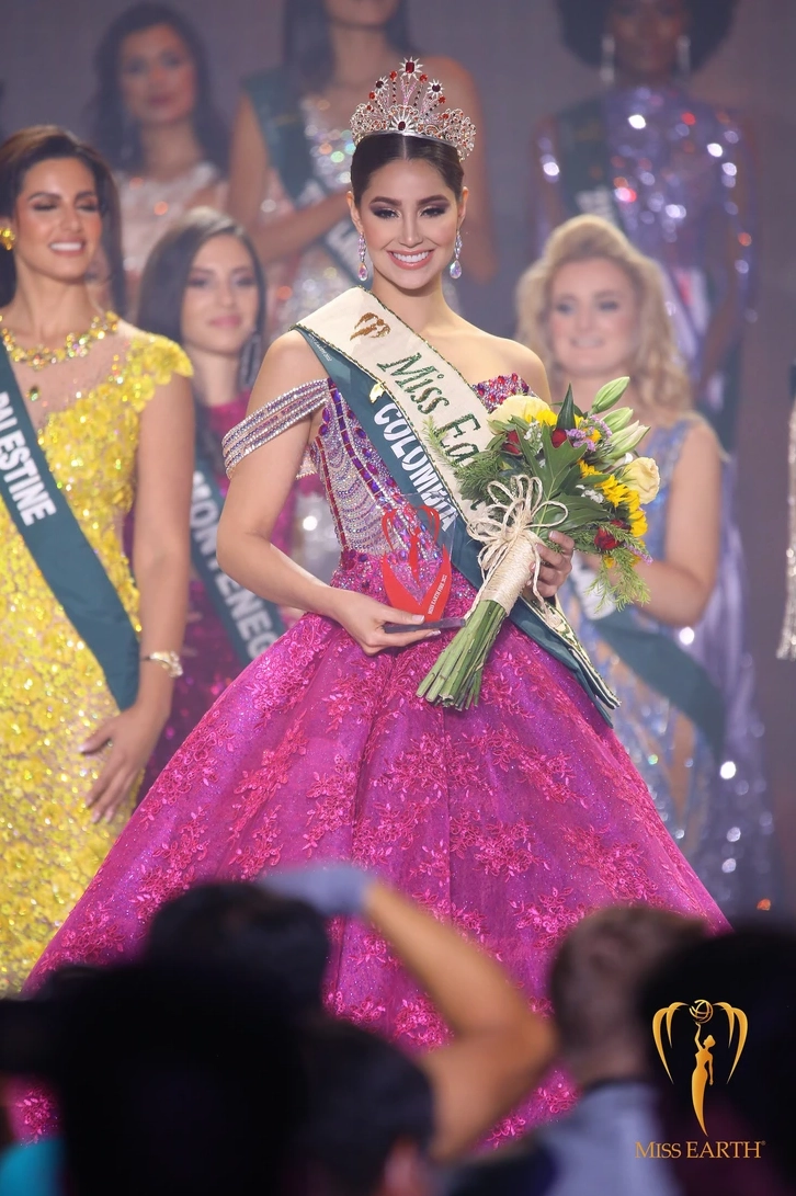 Phần trình diễn đầy tự tin của Thạch Thu Thảo