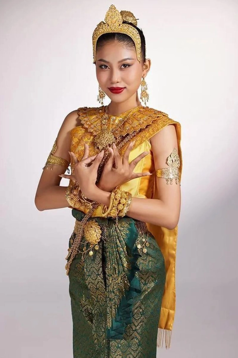 Phong cách trẻ trung, năng động của Thạch Thu Thảo đời thường