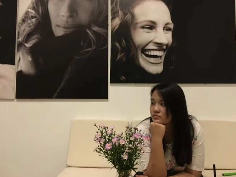 Phong thái tự tin chuẩn mực của một beauty queen