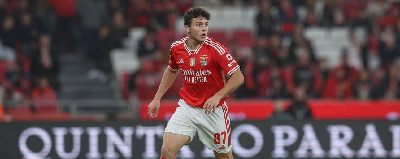 PSG đặt Neves làm mục tiêu chuyển nhượng số một trong cuộc chiến với Man United và Liverpool