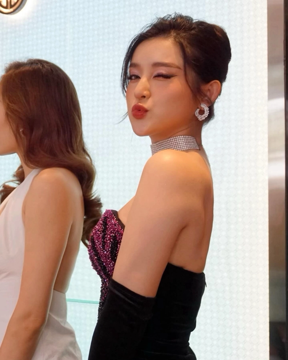 Sự bùng nổ của cô nàng mang phong cách cool ngầu trên mạng xã hội