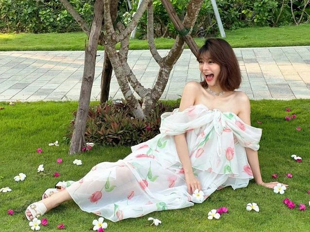 Sự dịu dàng và đằm thắm trong trang phục truyền thống