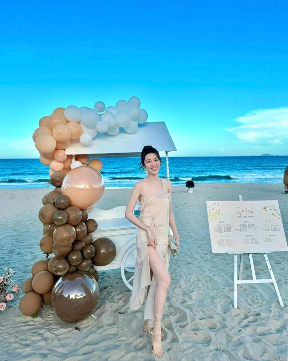 Sức mê hoặc khó chối từ từ thần thái gợi cảm của cô nàng