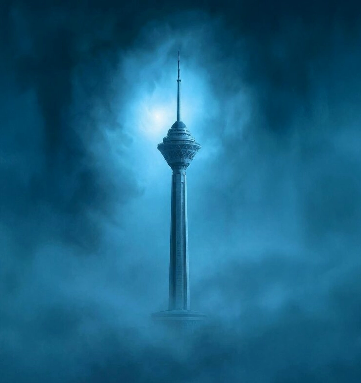 Tháp Milad chọc trời giữa những tầng mây mù mờ ảo