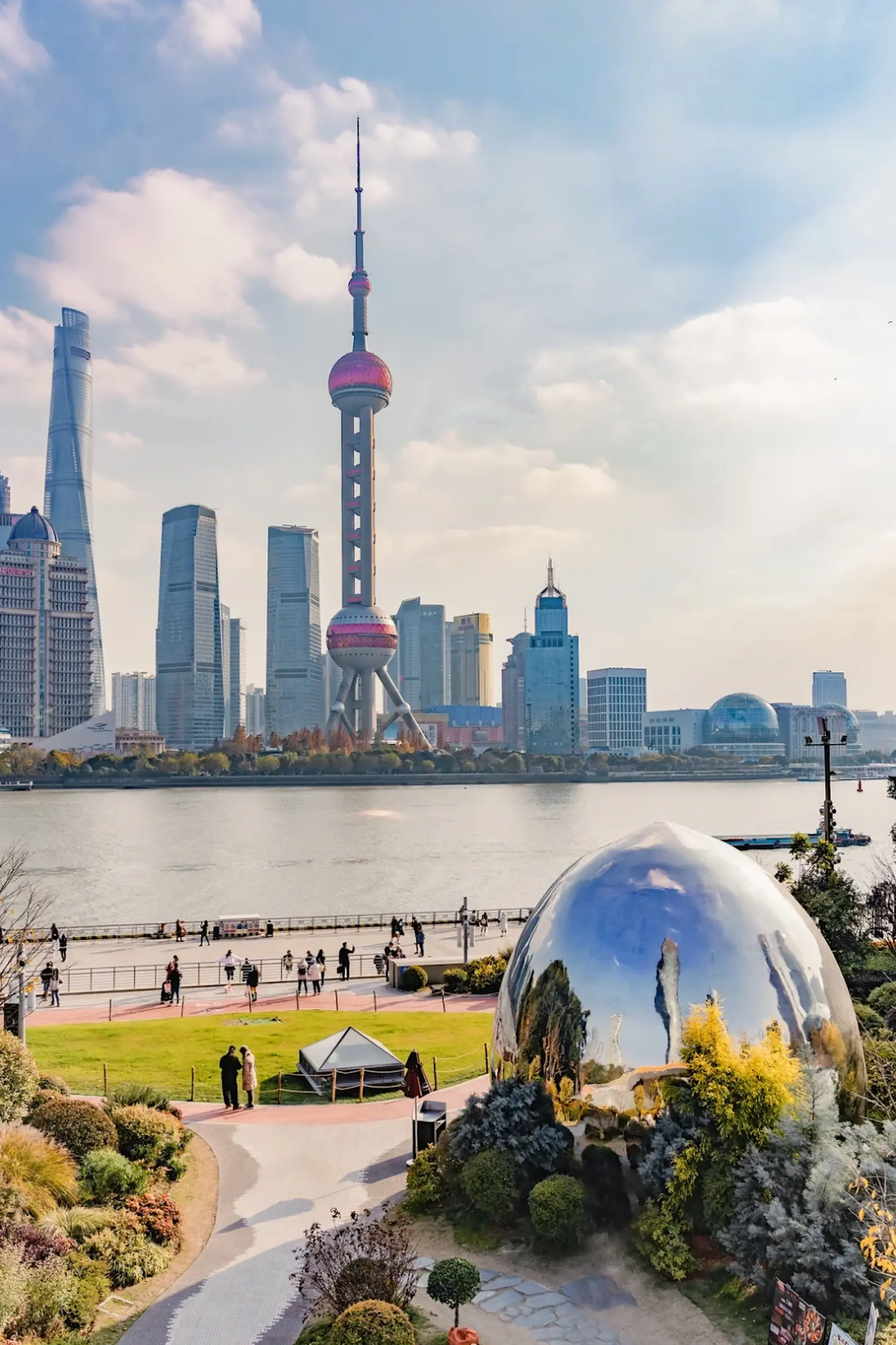 Tháp trong mùa đông giá lạnh