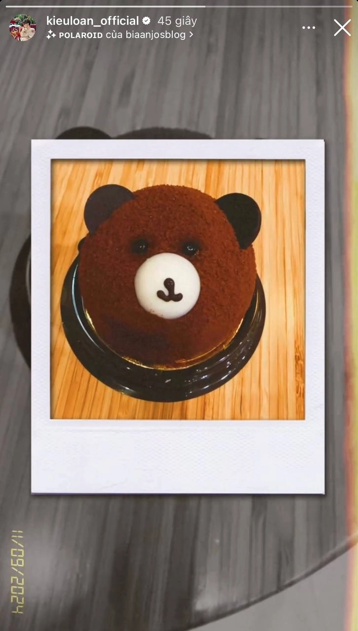 Tỏa sáng rực rỡ dưới ánh đèn sân khấu