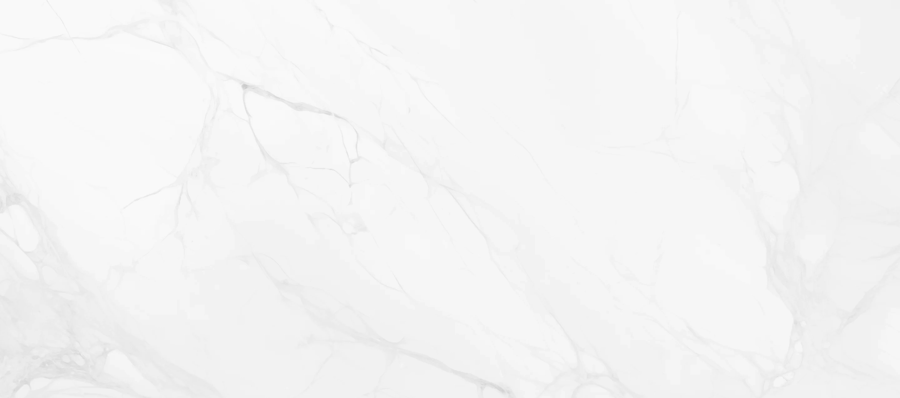 Toàn cảnh bầu trời rực rỡ sắc màu ôm trọn những tòa nhà hiện đại