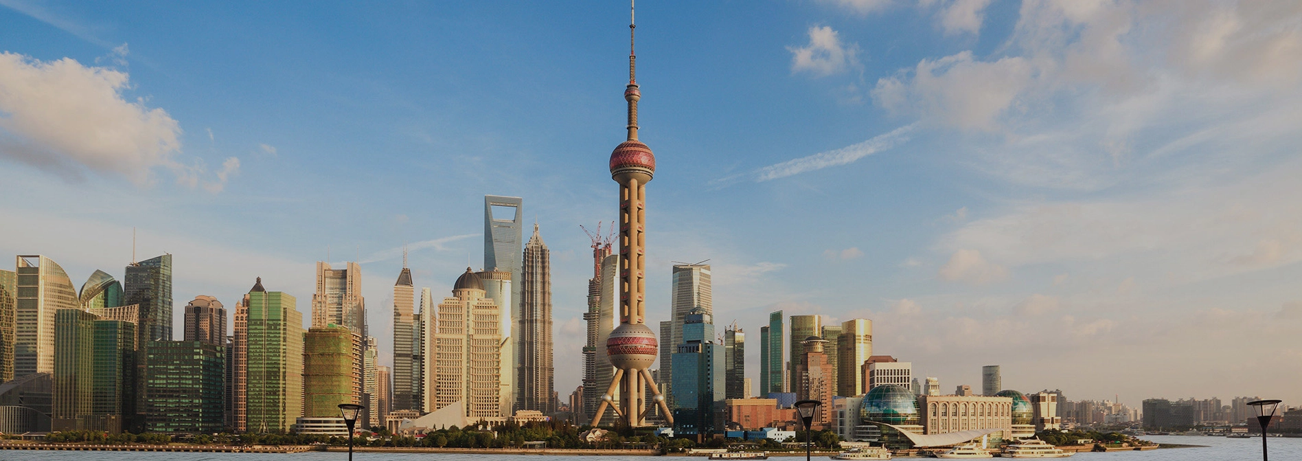 Toàn cảnh đường chân trời rực lửa