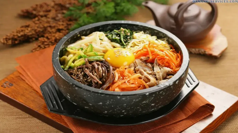 Trải nghiệm ẩm thực dưới ánh đèn mờ ảo của N Seoul Tower