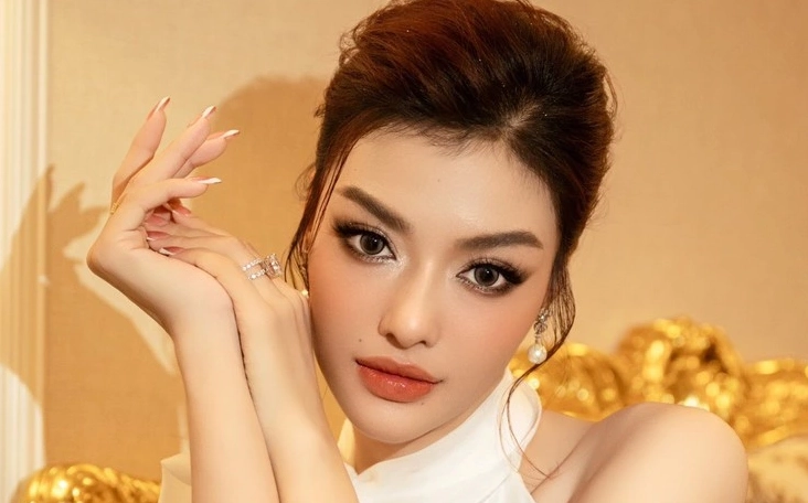 Vẻ đẹp mặn mà đằm thắm ở tuổi 26 đầy kiêu hãnh