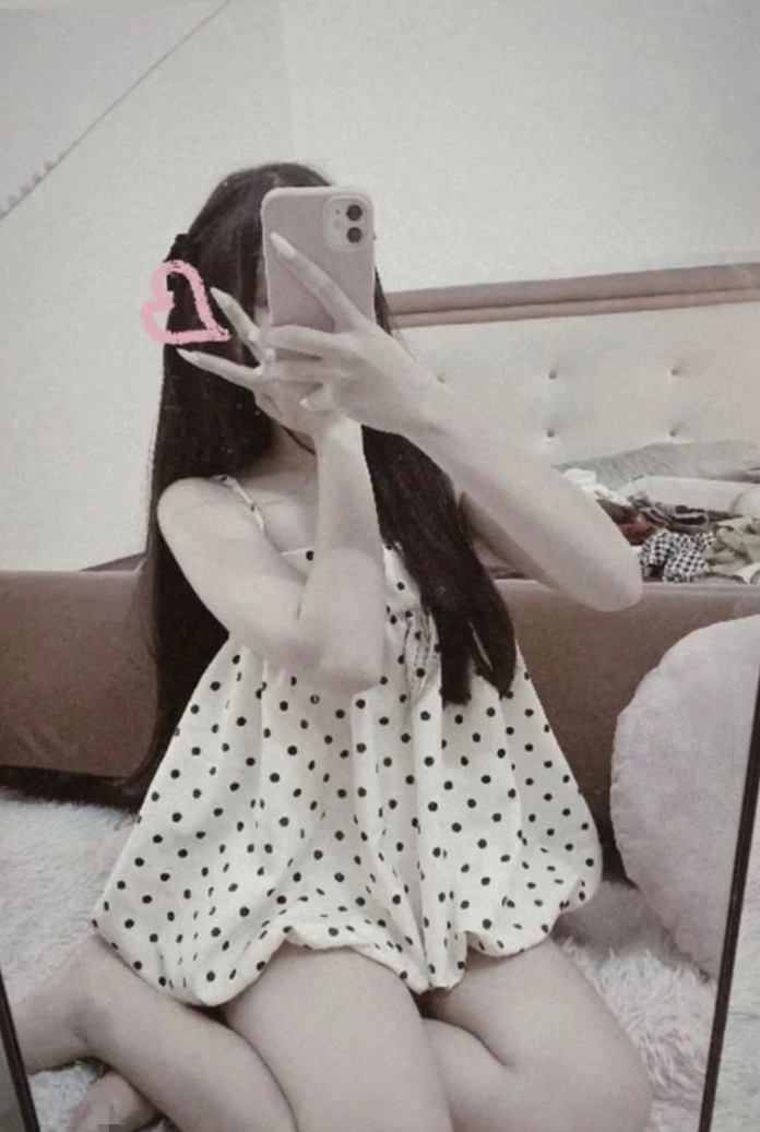Vẻ đẹp ngọt ngào nữ tính được thể hiện trọn vẹn qua thiết kế đồ ngủ bồng bềnh