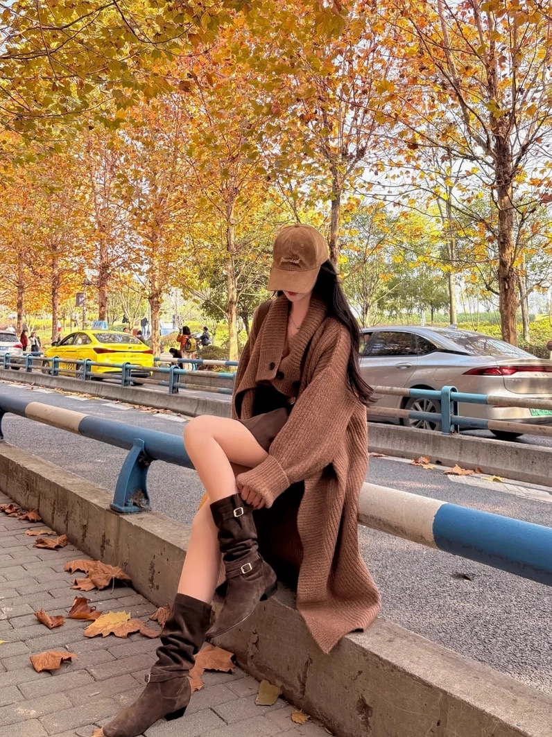 Vẻ đẹp nổi bật và vô cùng cá tính của cô gái có dáng người thon gọn