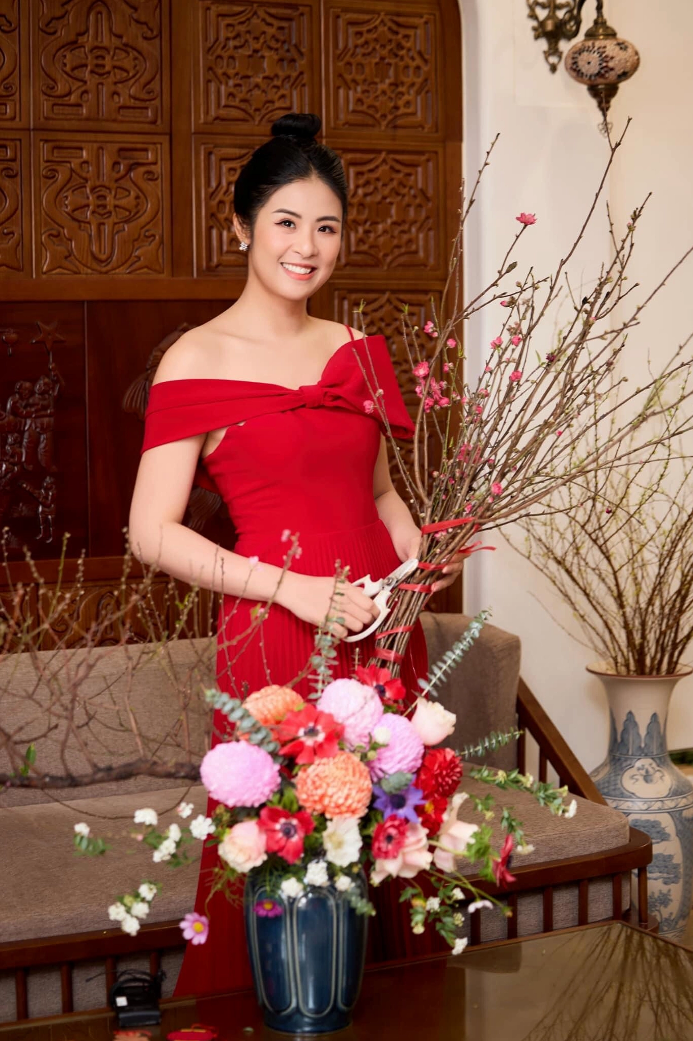 Vẻ đẹp sắc sảo của hoa hậu đặng ngọc hân ở tuổi U40