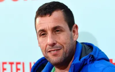 Ảnh Adam Sandler cực hiếm khiến fan đứng ngồi không yên