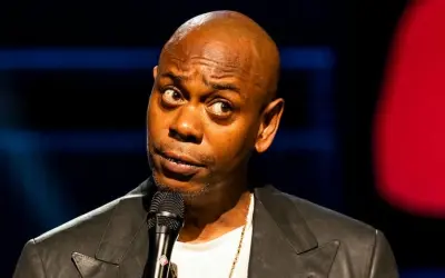 Ảnh Dave Chappelle với phong cách hài không lẫn vào ai