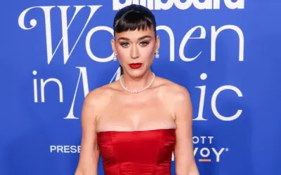 Những bức ảnh Katy Perry chưa từng công bố gây bất ngờ