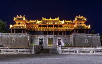 Ảnh phong cảnh Huế đẹp mê hoặc với vẻ cổ kính yên bình