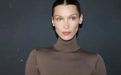 Bộ ảnh Bella Hadid đỉnh cao nhan sắc khiến fan ngỡ ngàng