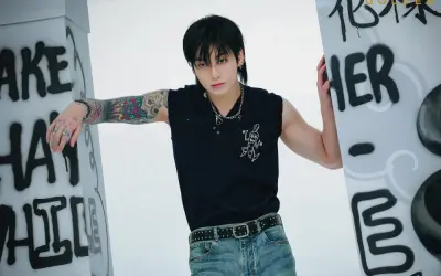 Bộ ảnh Jungkook (BTS) phong cách thời trang gây sốt