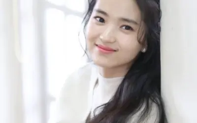 Bộ sưu tập ảnh Kim Tae-ri đẹp mê hồn khiến fan ngất ngây