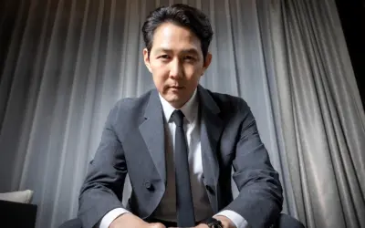 Ảnh Lee Jung-jae phong cách mạnh mẽ gây sốt cộng đồng