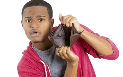 Meme hết tiền vui nhộn thể hiện nỗi khổ cuối tháng