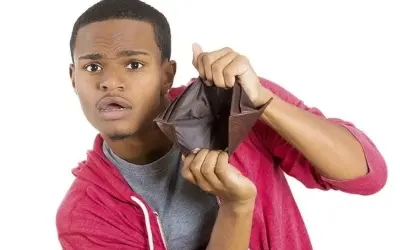 Top meme nghèo hài hước nói hộ nỗi lòng người ít tiền