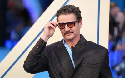 Ảnh Pedro Pascal quyến rũ với nụ cười tỏa sáng màn ảnh