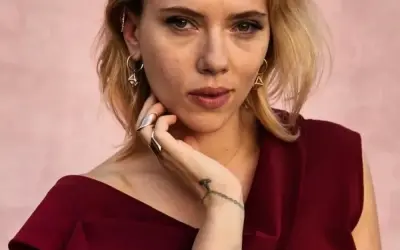 Ngắm ảnh Scarlett Johansson rạng ngời thần thái khó cưỡng