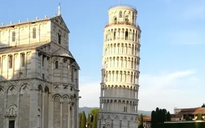 Khám phá bí ẩn đằng sau những bức ảnh Leaning Tower of Pisa