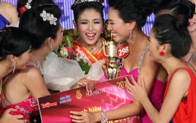 Ngắm nhìn bộ ảnh hoa hậu Đặng Thị Ngọc Hân rạng rỡ năm 2026