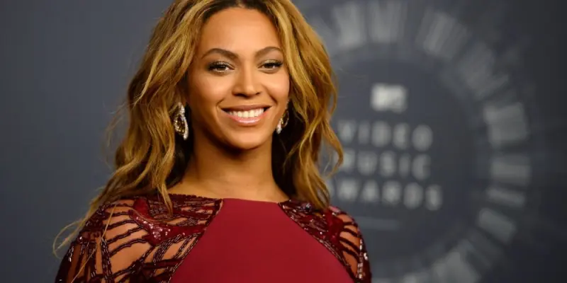 Bộ ảnh Beyoncé sang trọng đẳng cấp nữ hoàng nhạc pop