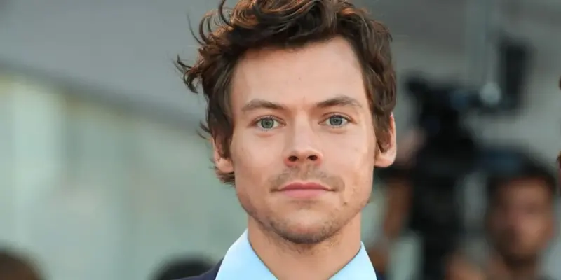 Tuyển tập ảnh Harry Styles đốn tim người hâm mộ toàn cầu
