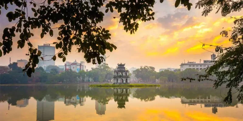 Bộ sưu tập ảnh phong cảnh Hồ Gươm đẹp mê hồn mọi góc nhìn