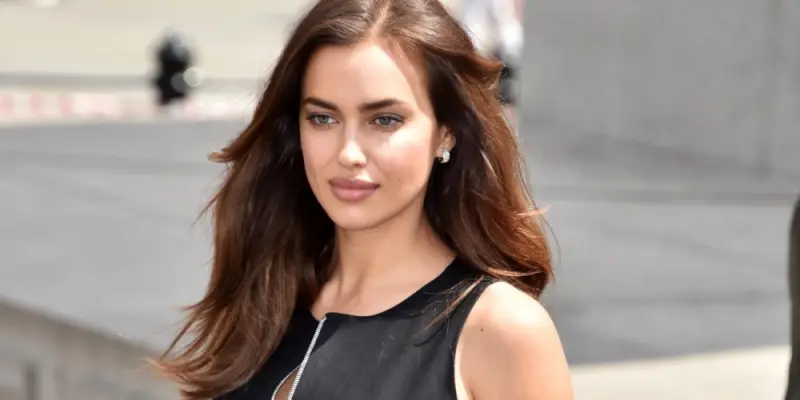 Chiêm ngưỡng ảnh Irina Shayk chuẩn biểu tượng sắc đẹp Nga