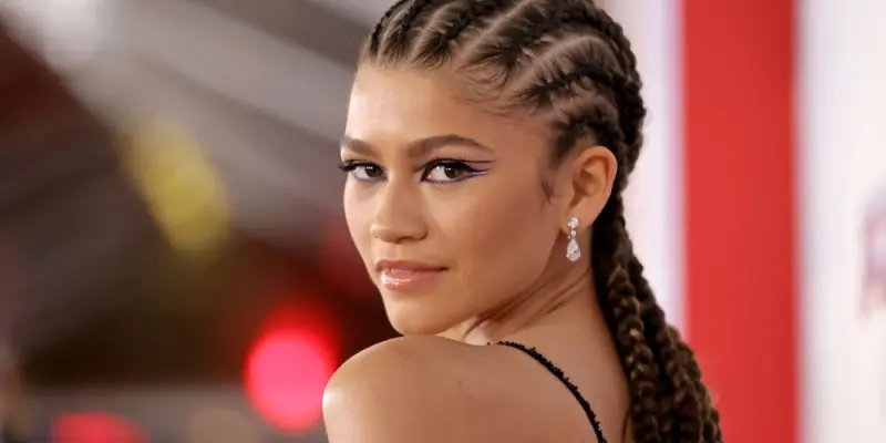 Ảnh Zendaya rạng rỡ thần thái chuẩn minh tinh Hollywood