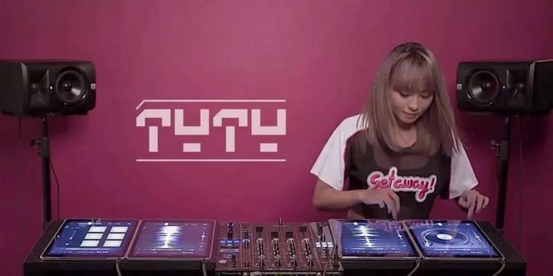 Bộ sưu tập ảnh DJ Tyty xinh đẹp và tiểu sử chi tiết năm 2026