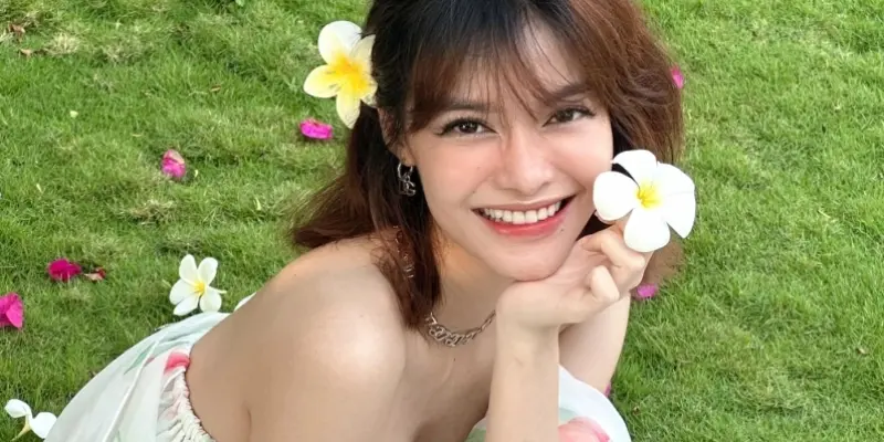 Ngắm nhìn bộ ảnh á hậu kiều loan xinh đẹp quyến rũ nhất năm 2026