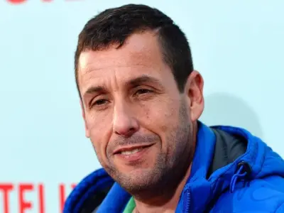 Ảnh Adam Sandler cực hiếm khiến fan đứng ngồi không yên