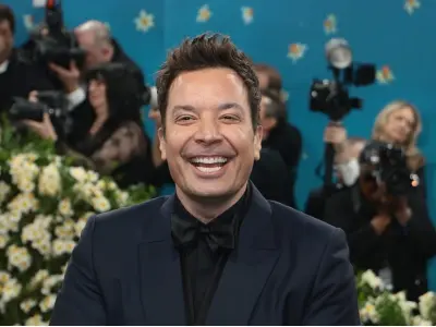 Chiêm ngưỡng ảnh Jimmy Fallon độc lạ khiến fan tò mò