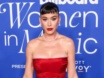 Những bức ảnh Katy Perry chưa từng công bố gây bất ngờ