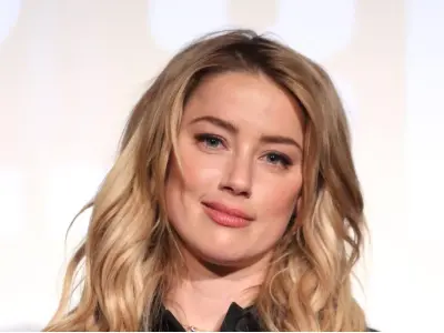 Hình ảnh Amber Heard mới nhất khiến khán giả bất ngờ