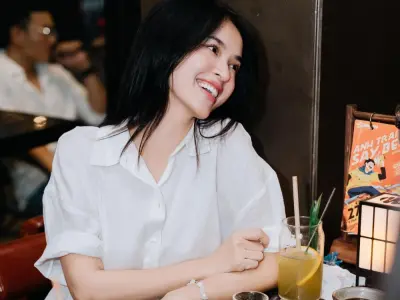 Bộ ảnh con gái xinh cute với nụ cười ngọt ngào cuốn hút