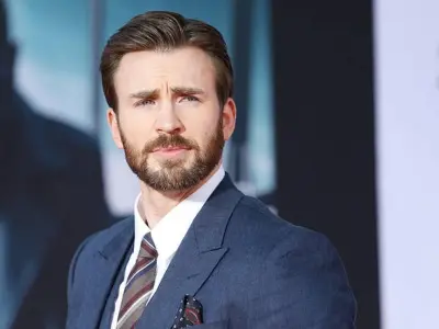 Bộ sưu tập ảnh Chris Evans thu hút hàng triệu người xem