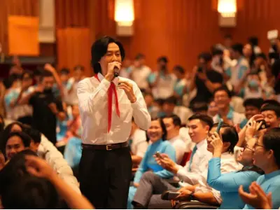 Ảnh Đen Vâu gây sốt cộng đồng mạng với thần thái riêng