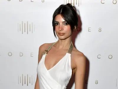 Ảnh Emily Ratajkowski chứng minh đẳng cấp siêu mẫu thế giới